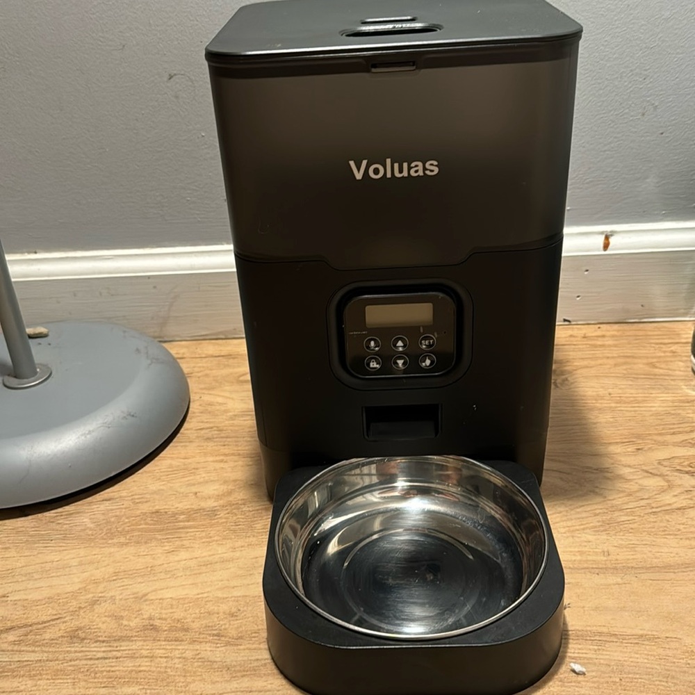 Automatic Cat feeder